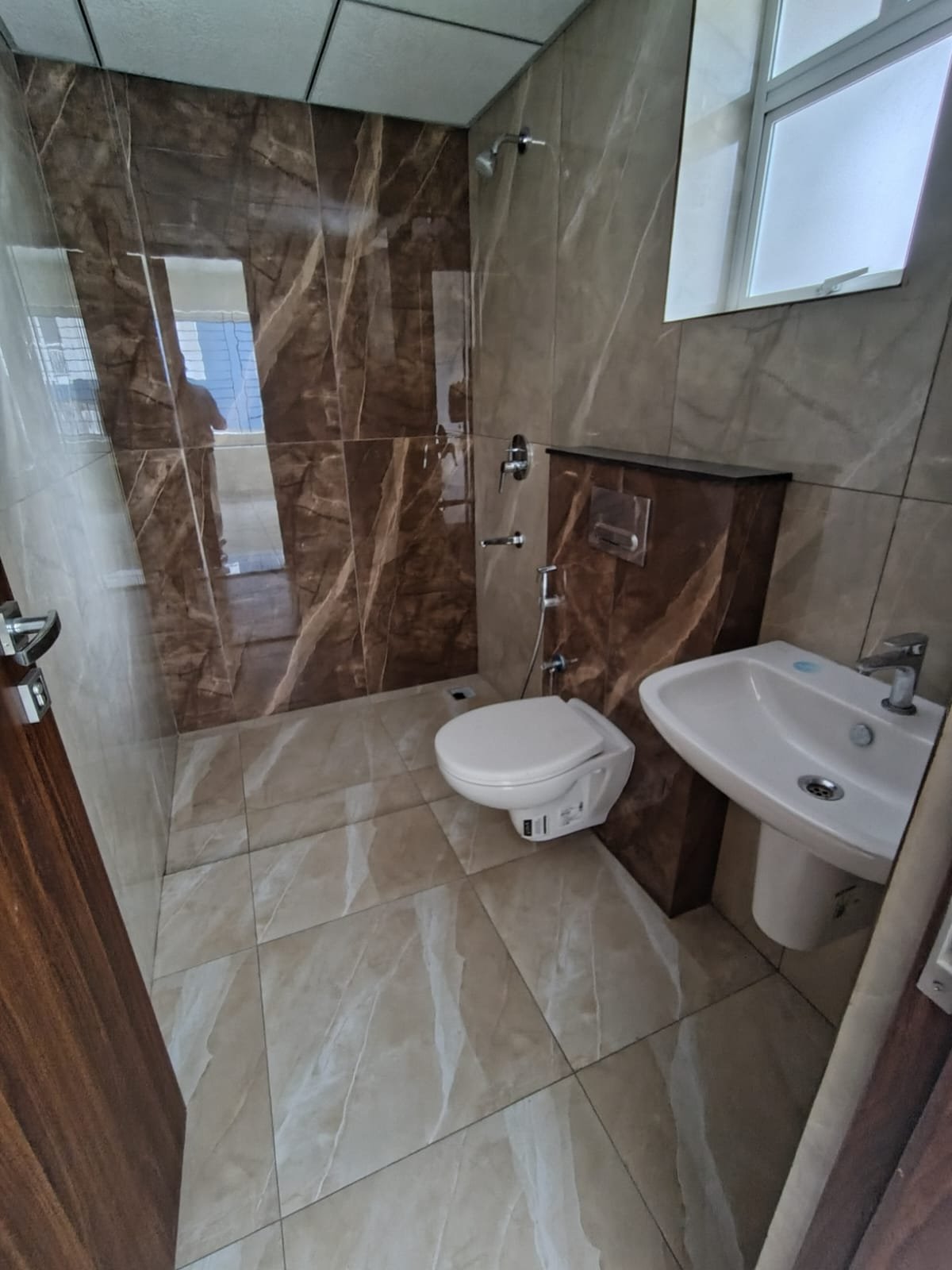 WhatsApp Image 2024-12-17 at 4.13.13 PM (4)